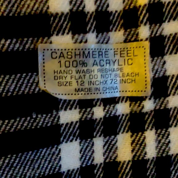 Women’s Multicolored Classic Scarf - Picture 2 of 3